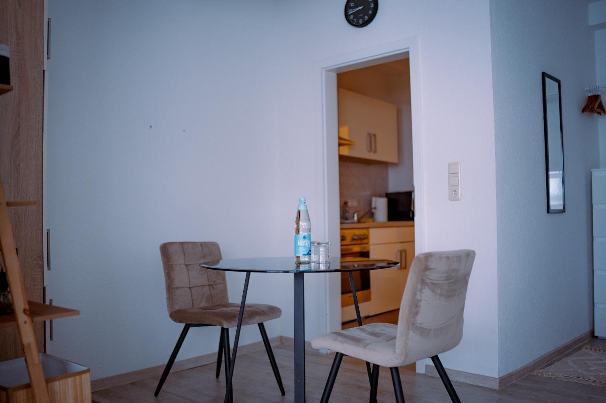 אמדן Schoenes Apartment In Der Altstadt , Kostenlose Parkplaetze In Der Naehe מראה חיצוני תמונה