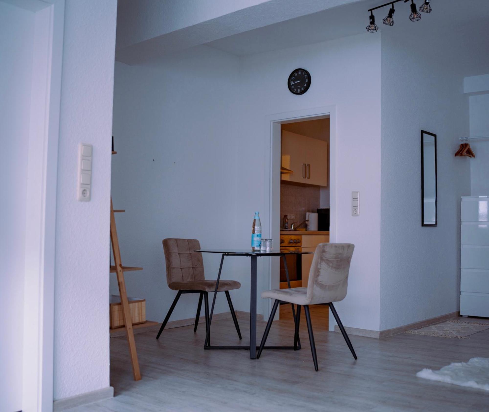 אמדן Schoenes Apartment In Der Altstadt , Kostenlose Parkplaetze In Der Naehe מראה חיצוני תמונה